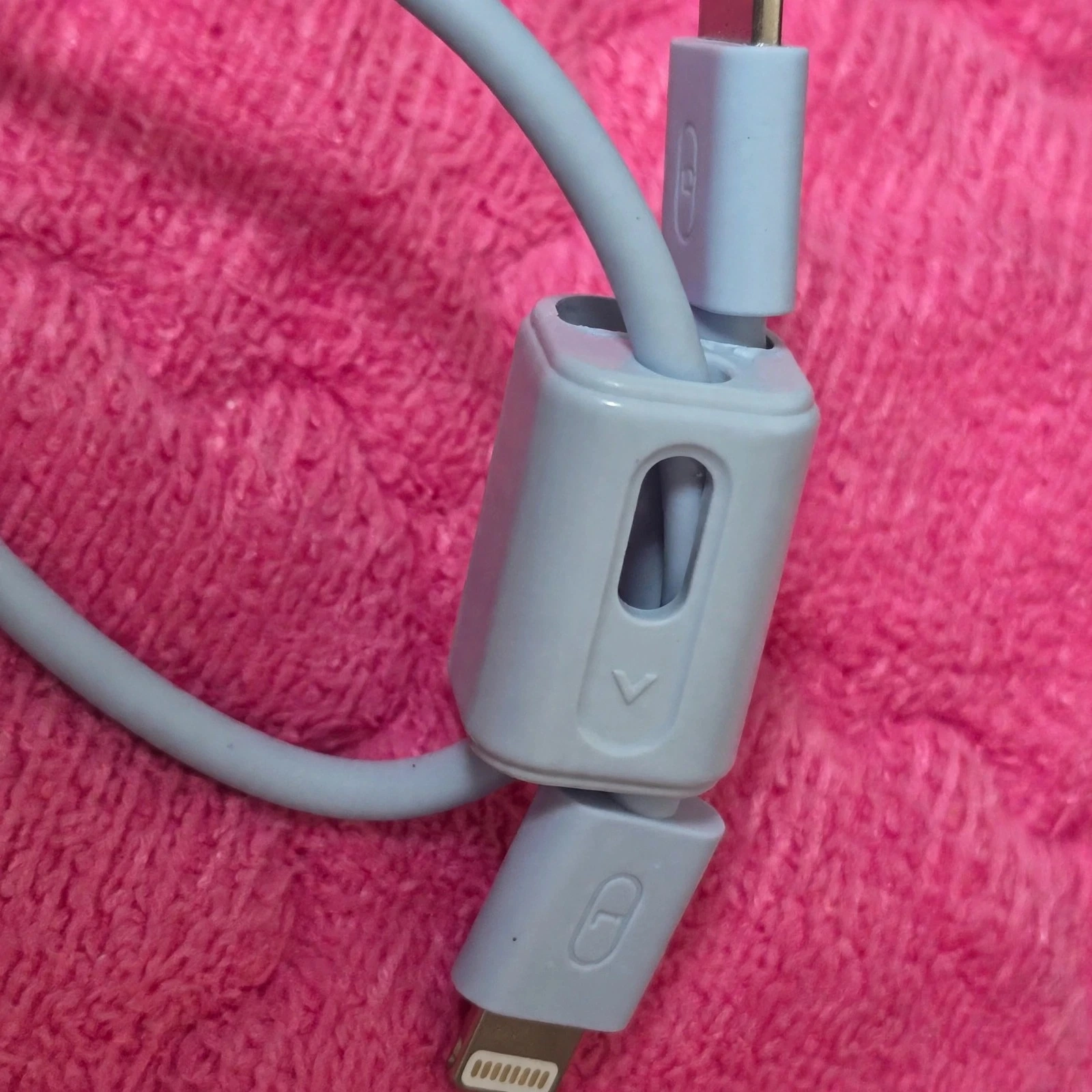 코노 보조배터리 20000mAh 미니 기내반입 고속충전 대용량 22W PB20A 골드 실제 상품 이미지